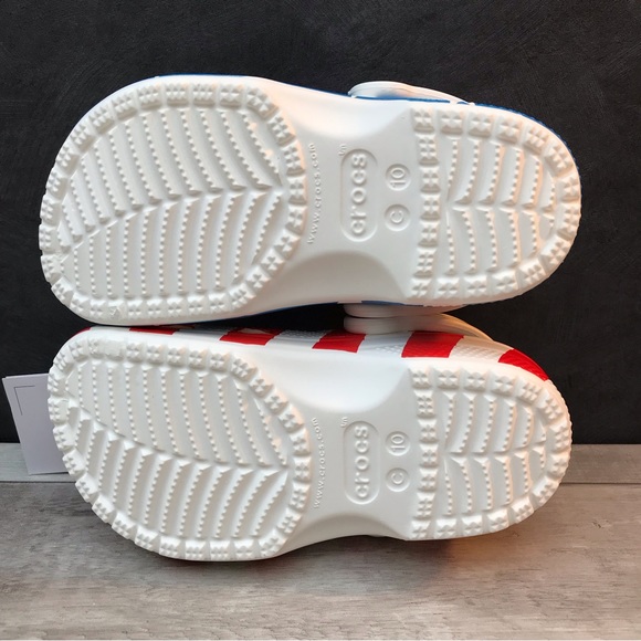 Crocs Classic American Flag Clog - Picture 12 of 16